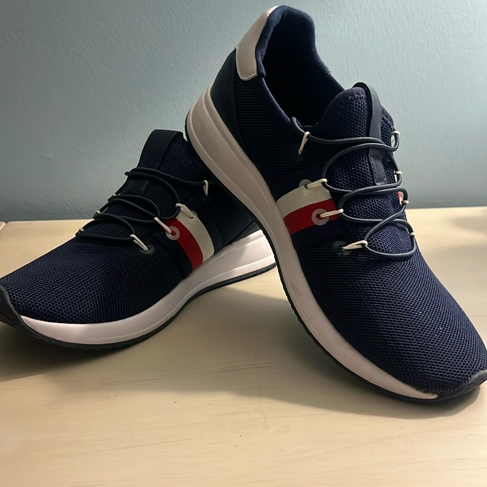 Tommy Hillfiger Shoes, Size 8
